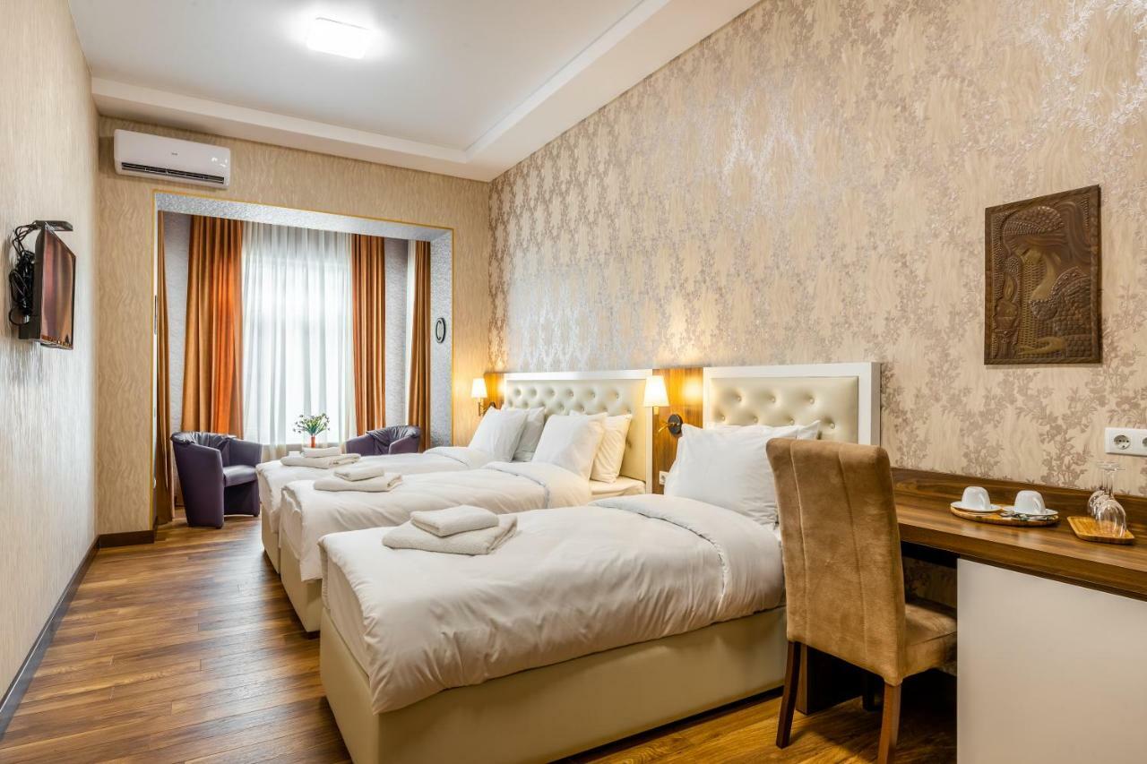 Ornament Hotel Tbilisi Exterior photo